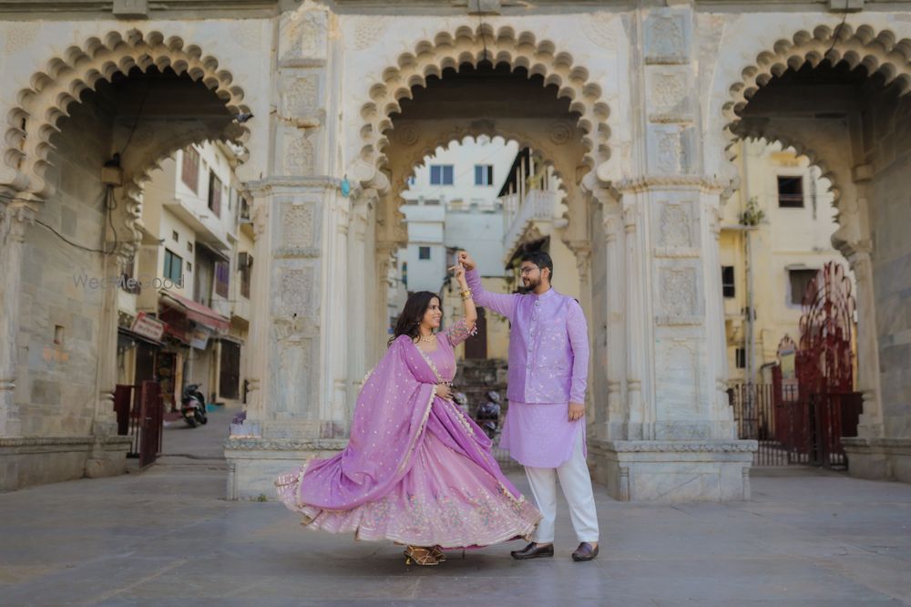 Photo By Arj Photography - Pre Wedding Photographers