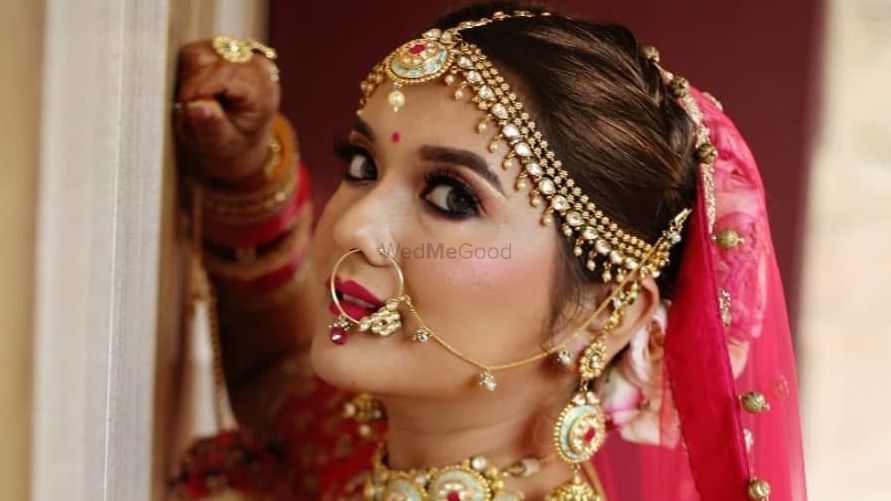 Makeup by Avni Jamwal