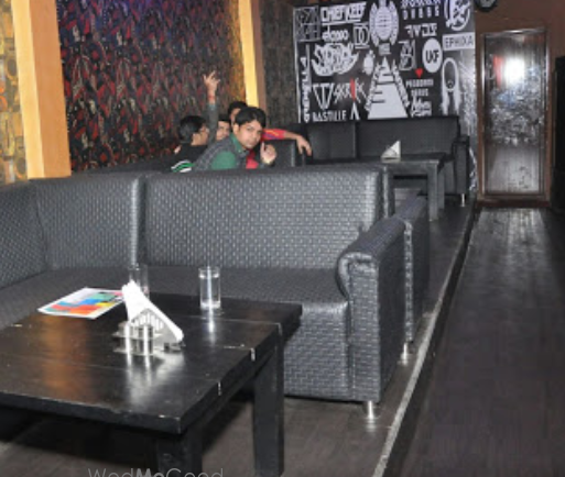 Photo By Lounge King - Venues