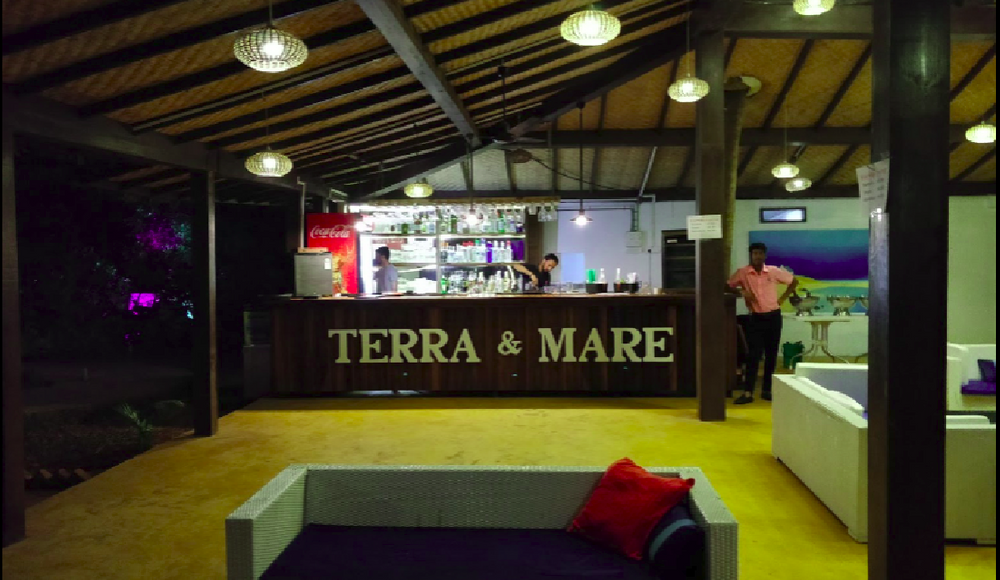 Terra & Mare Beach Bar & Kitchen