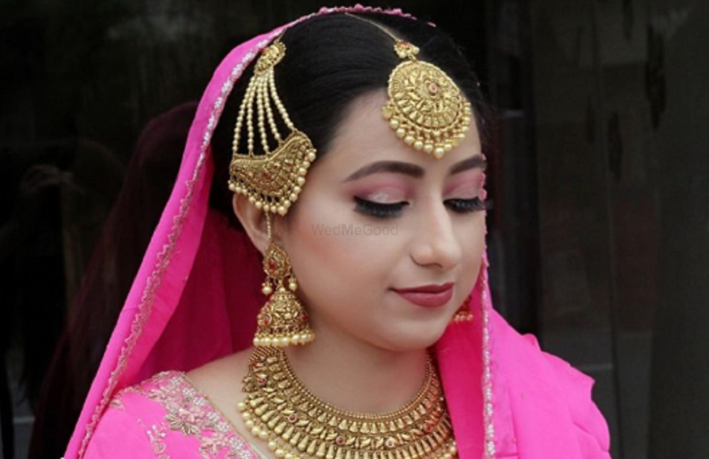 Aman Makeup Artist & Bridal Studio Khanna