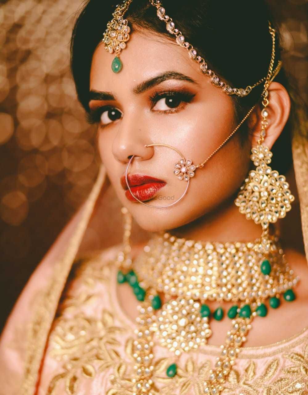 Photo of A bride wearing heavy jewellery