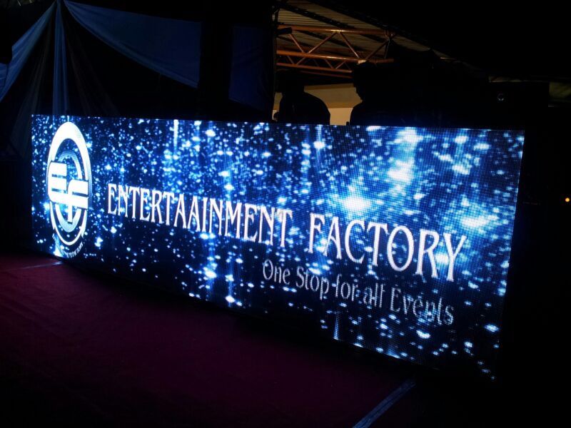 Photo By Entertaainment Factory - Decorators