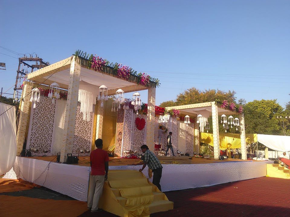 Ram Gopal Cut Flowers & Decoraters
