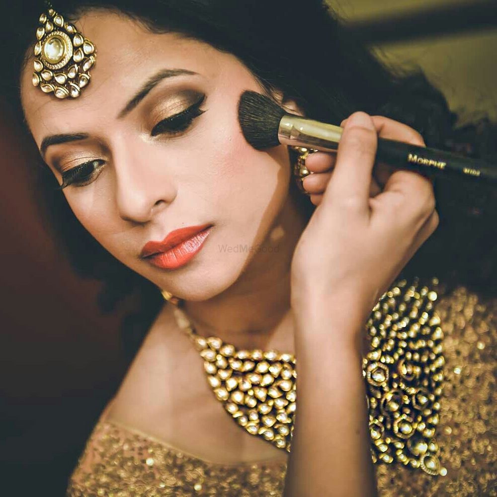 Photo of Makeup by Poonam Lalwani