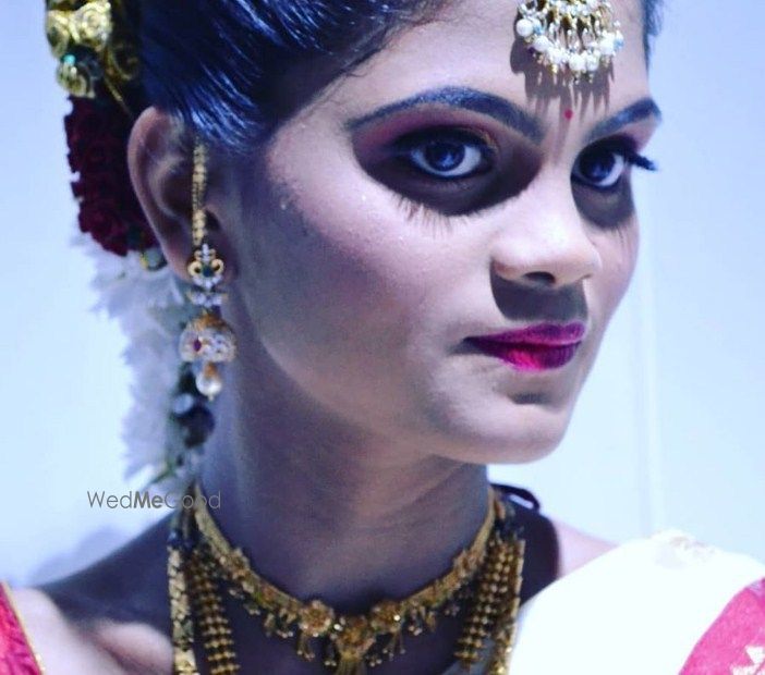 Photo By Kholan Studio - Bridal Makeup