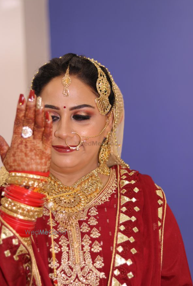 Photo By The Beauty Stories by Bhawna Bhatia - Bridal Makeup