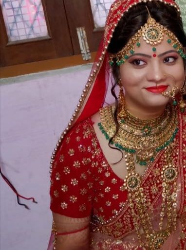 Photo By Looks by Sana Khan - Bridal Makeup