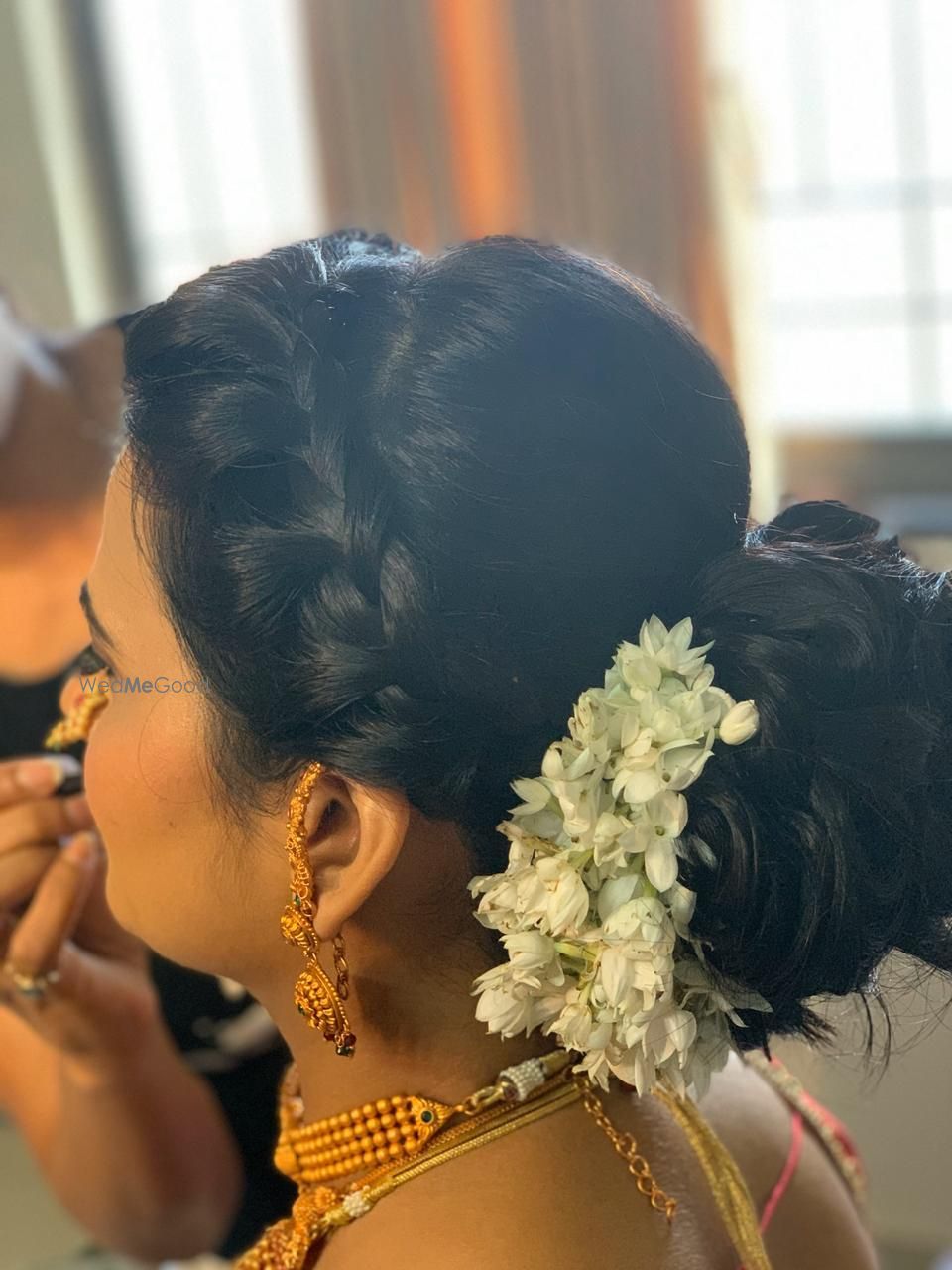 Photo By Looks by Sana Khan - Bridal Makeup
