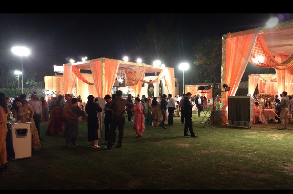 Photo By The Zafron - Venues