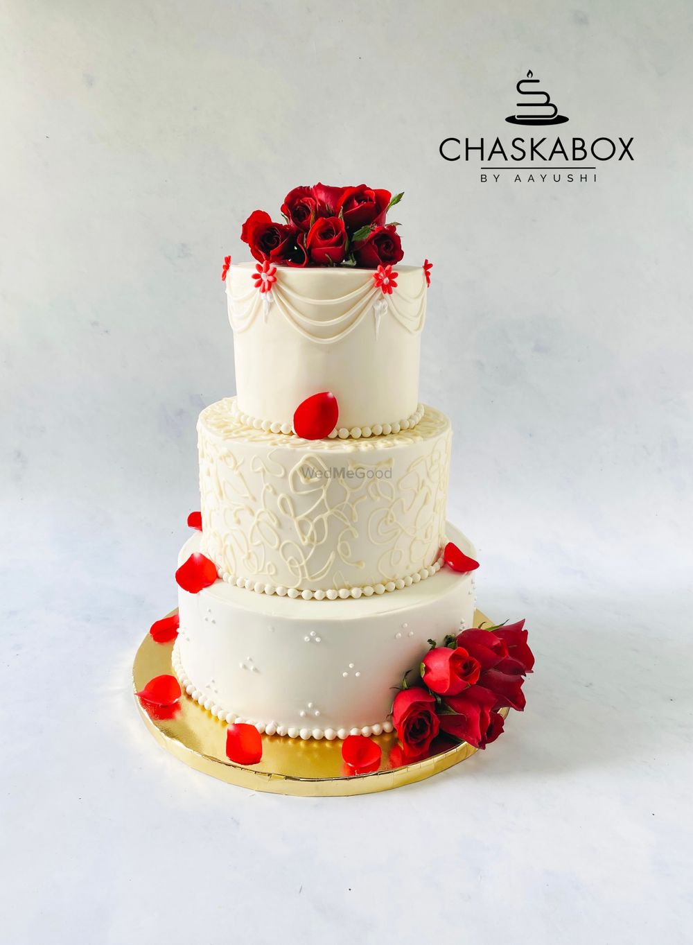 Photo By Chaska Box - Cake
