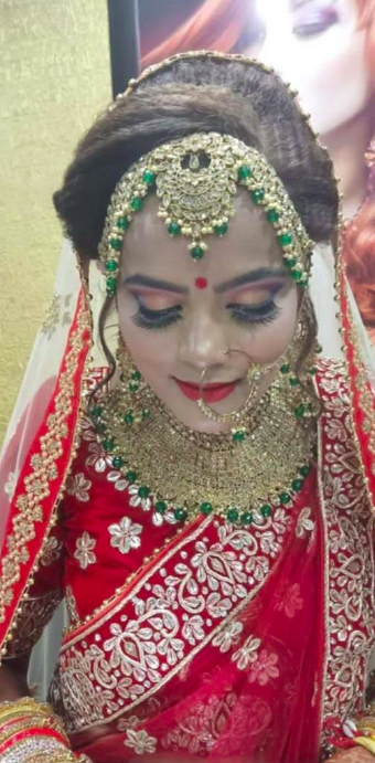 Photo By Moni Makeovers - Bridal Makeup