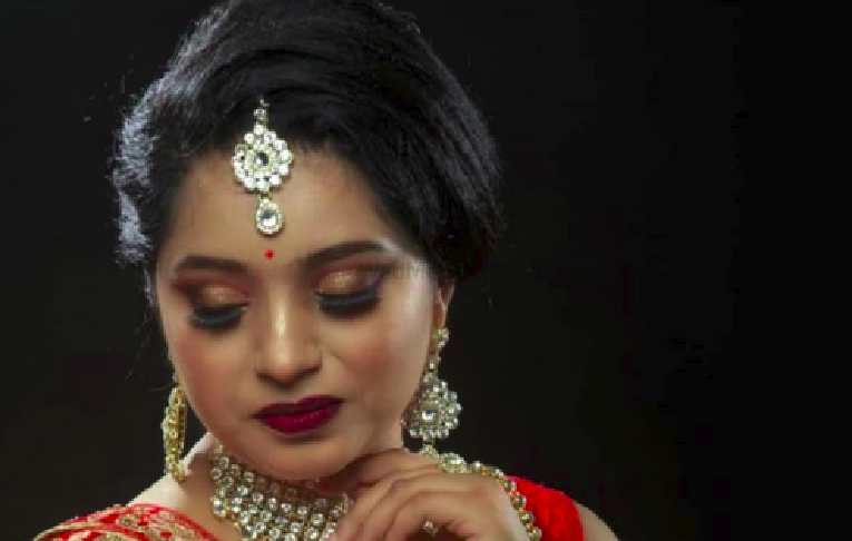 Vaishali Katiya Makeup Artist