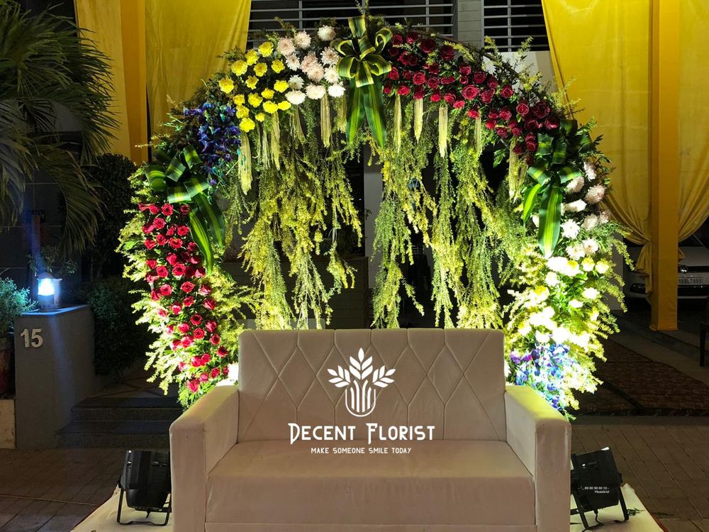 Photo By Decent Florist - Decorators