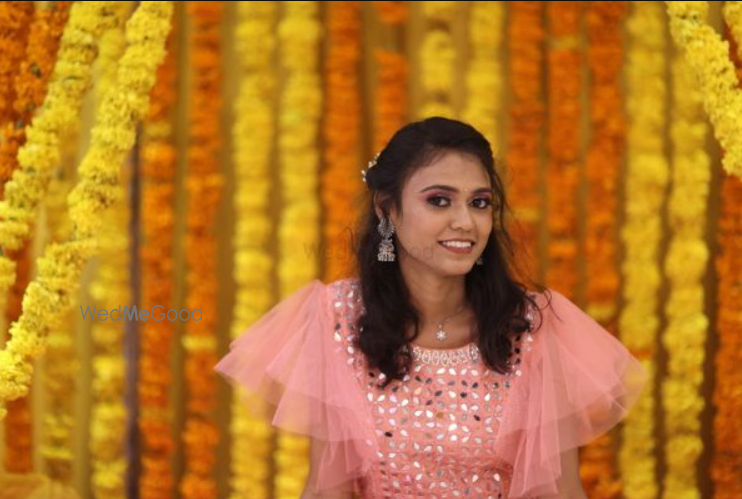 Photo By Roja Nannikere Makeover - Bridal Makeup