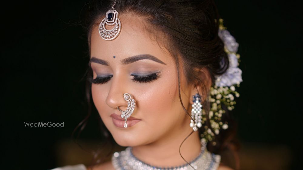 Lavish by Nargis