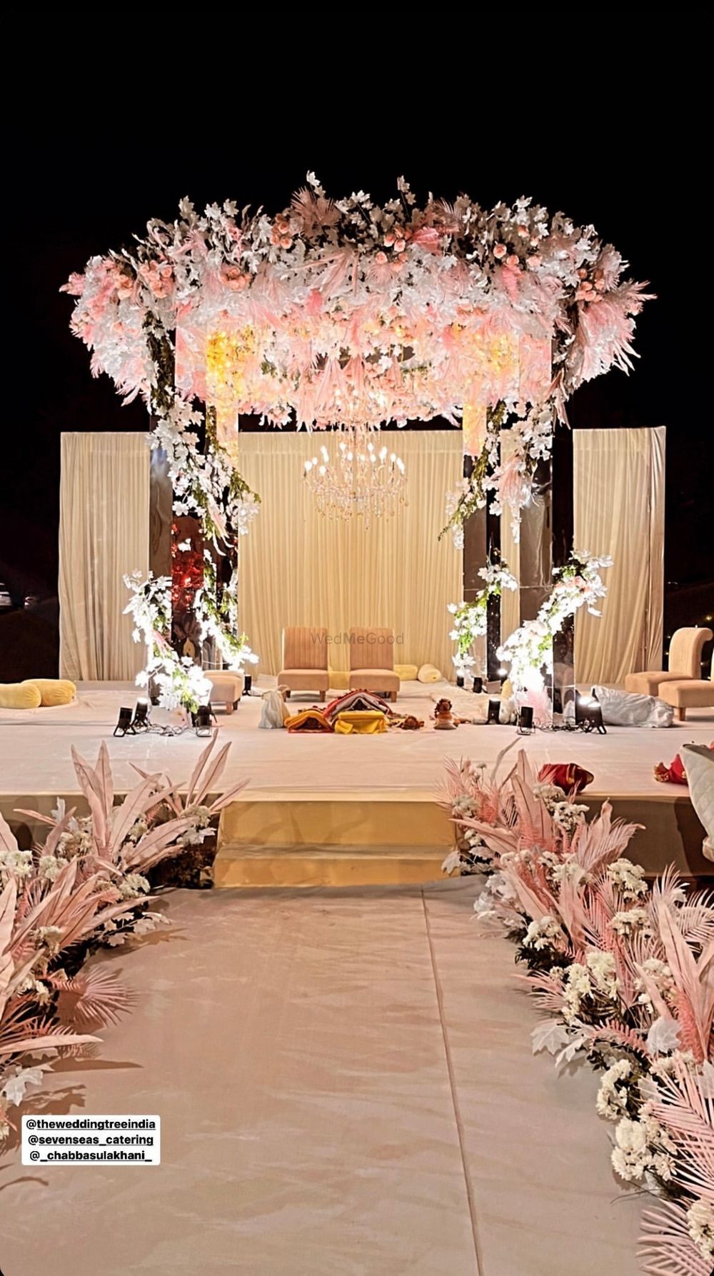 Photo By The Wedding Tree - Decorators