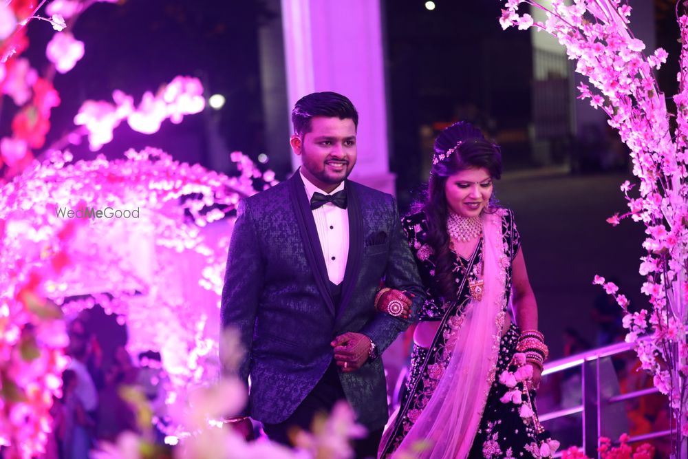 Photo By Metro Movies - Photographers