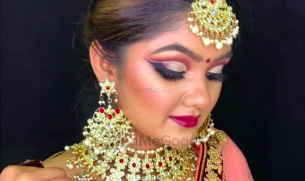 Aarzoo's Makeup Artistry