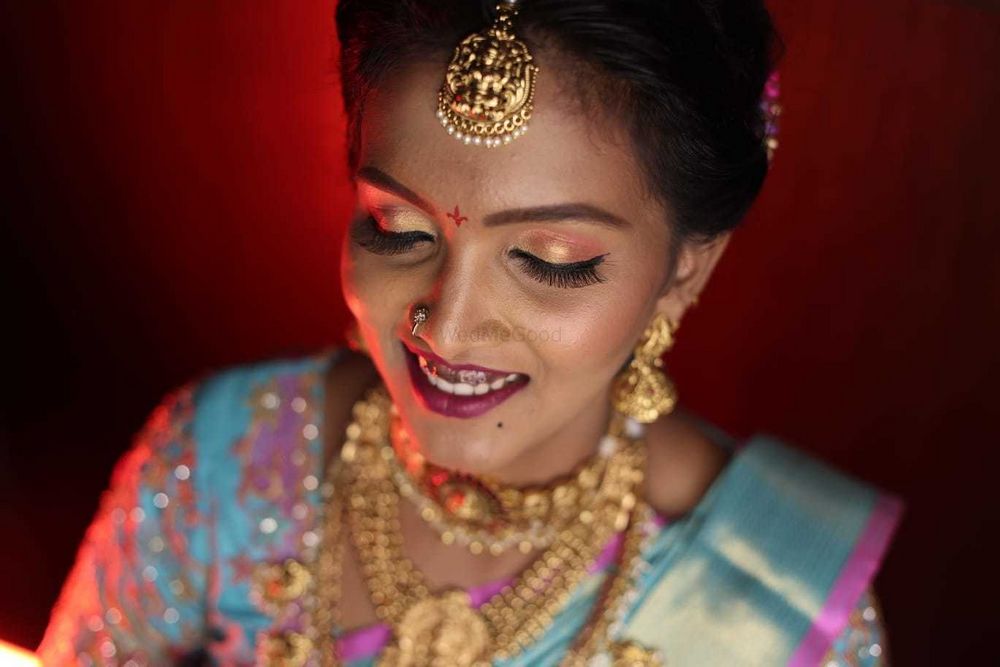 Photo By Divya Makeovers - Bridal Makeup