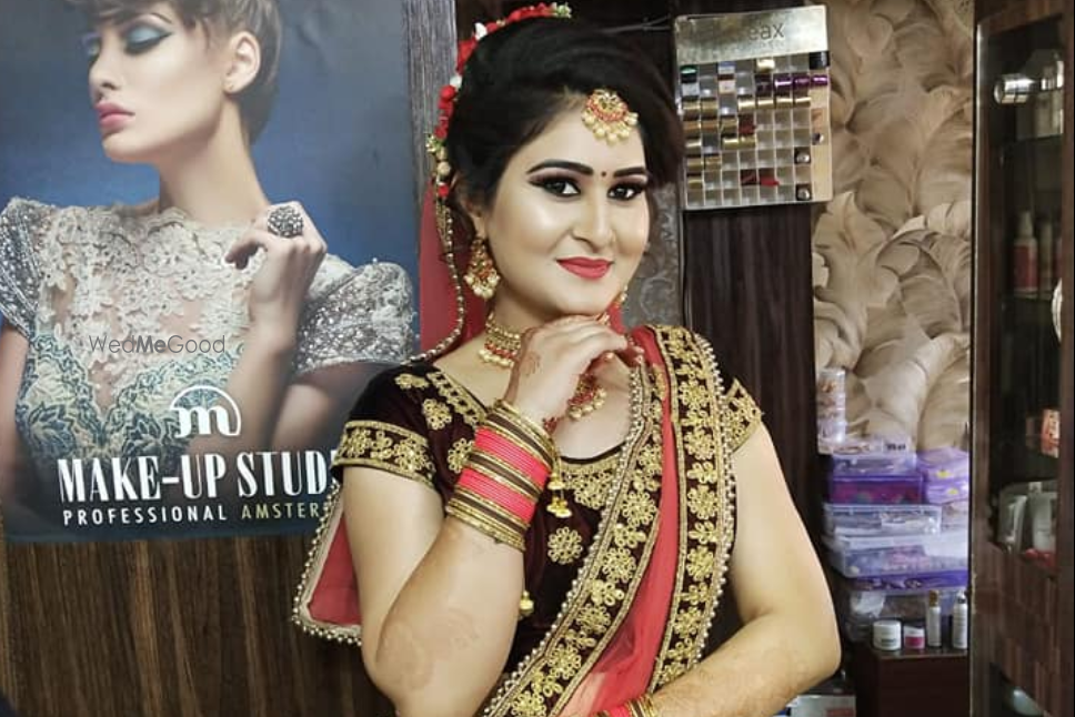 Alka Beauty Parlour & Makeup Studio