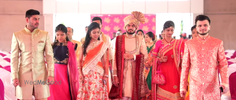 Photo By Modern Creation - Photographers