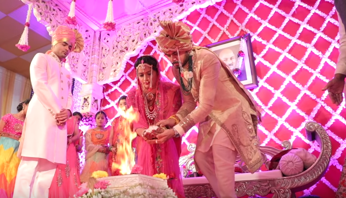 Photo By Modern Creation - Photographers