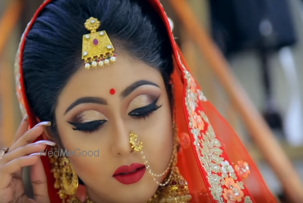 Photo By Up In The Hair by Teena Shetty - Bridal Makeup