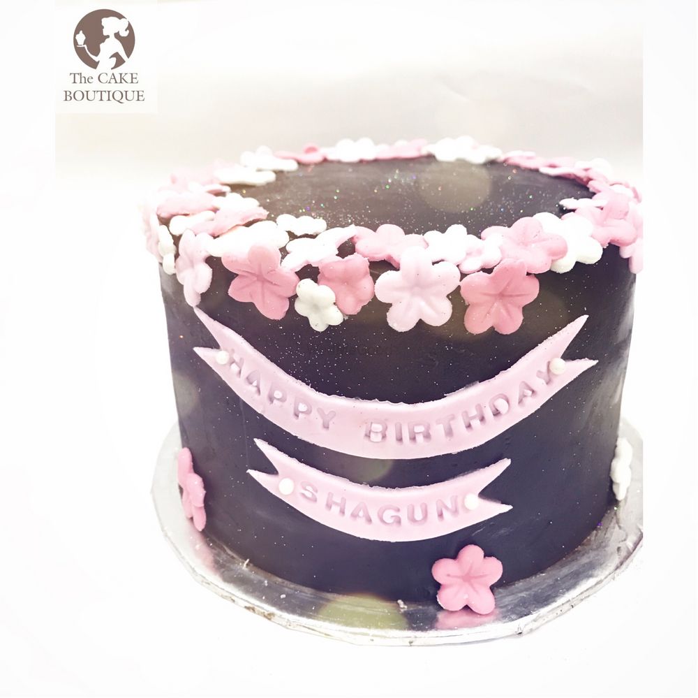 Photo By The Cake Boutique - Cake