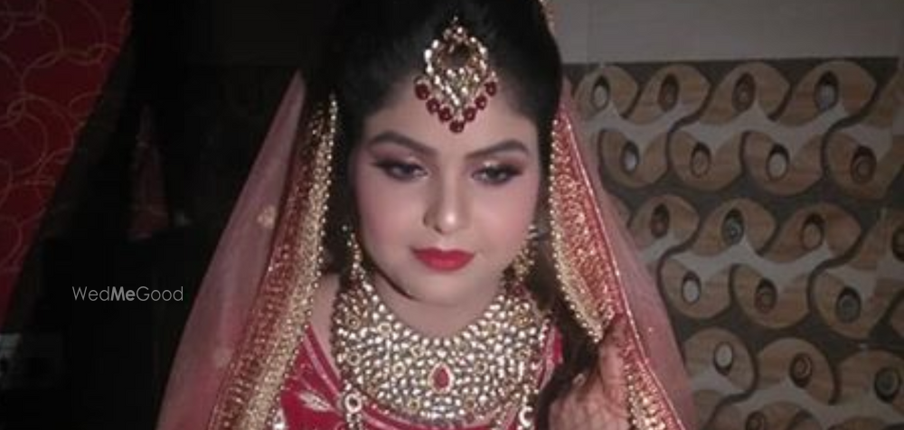 Sameer Salmani Makeup Artist