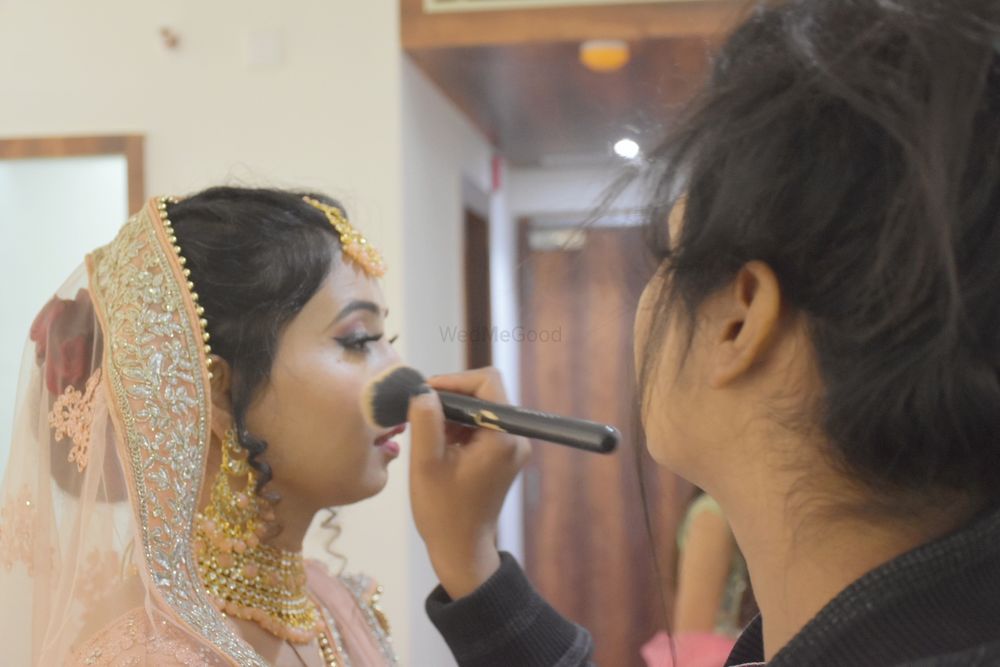 Photo By Prity Rochna Makeovers - Bridal Makeup