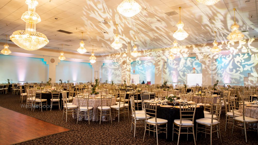 Photo By R&R Event Rentals - Decorators