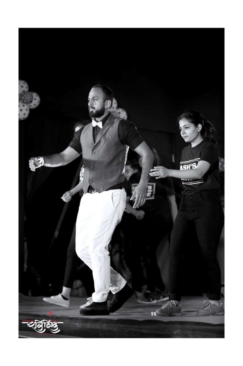 Photo By Yash Lal Choreography - Sangeet Choreographer
