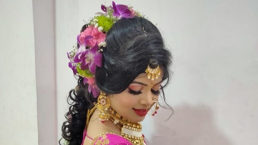 Makeup Artist And Hair Stylist Aakanksha
