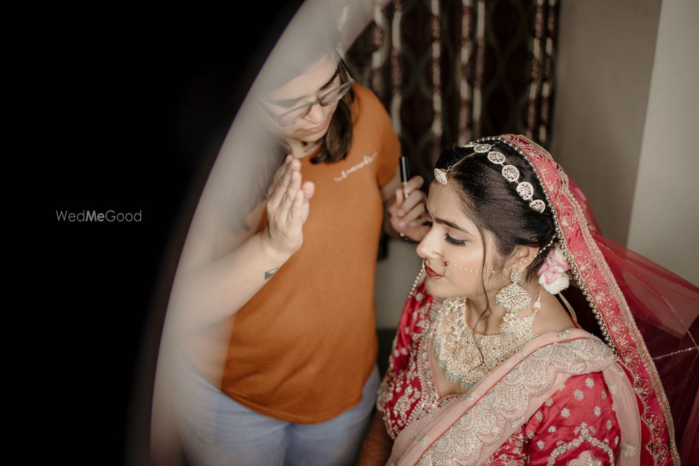 Photo By Love and Light Production - Photographers