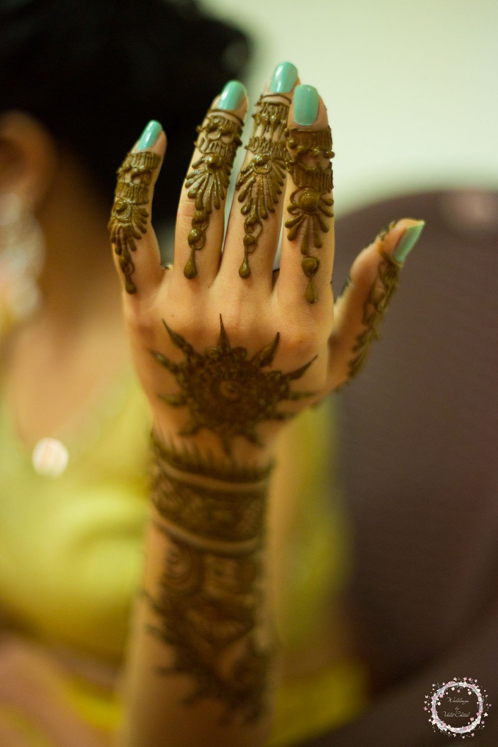 Photo of Back of the Hand Mehendi Designs