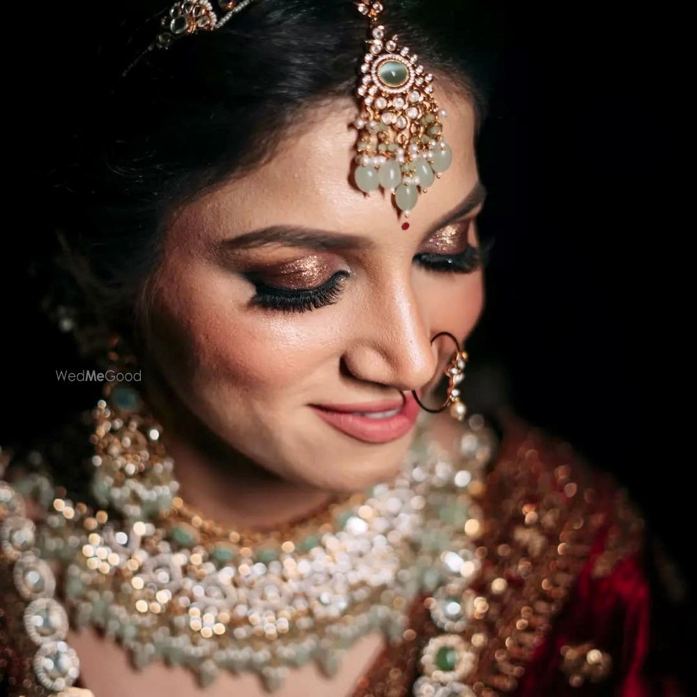 Photo By Komal Nishad Makeovers - Bridal Makeup