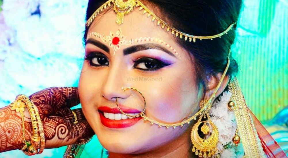 Madhurja the Professional Makeup Artist
