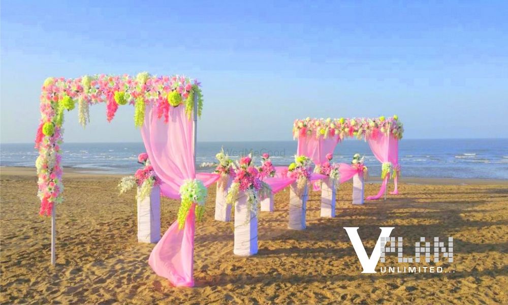 Photo of decor for beach wedding