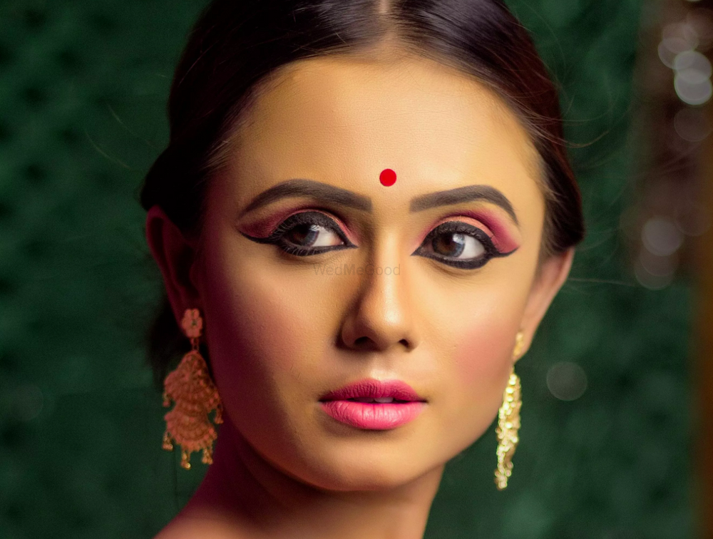 Photo By Makeup Artist Riya Ghosh - Bridal Makeup