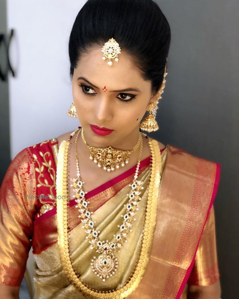 Photo By Snip De Salon - Bridal Makeup