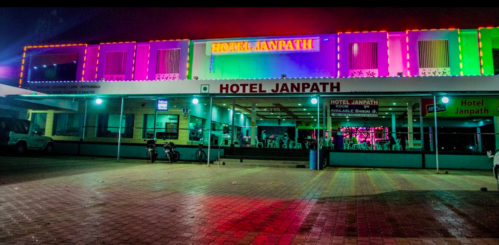 Hotel Janpath & Resort