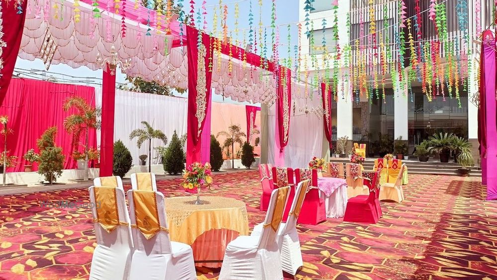 The Elite Lucknow Convention Hotel