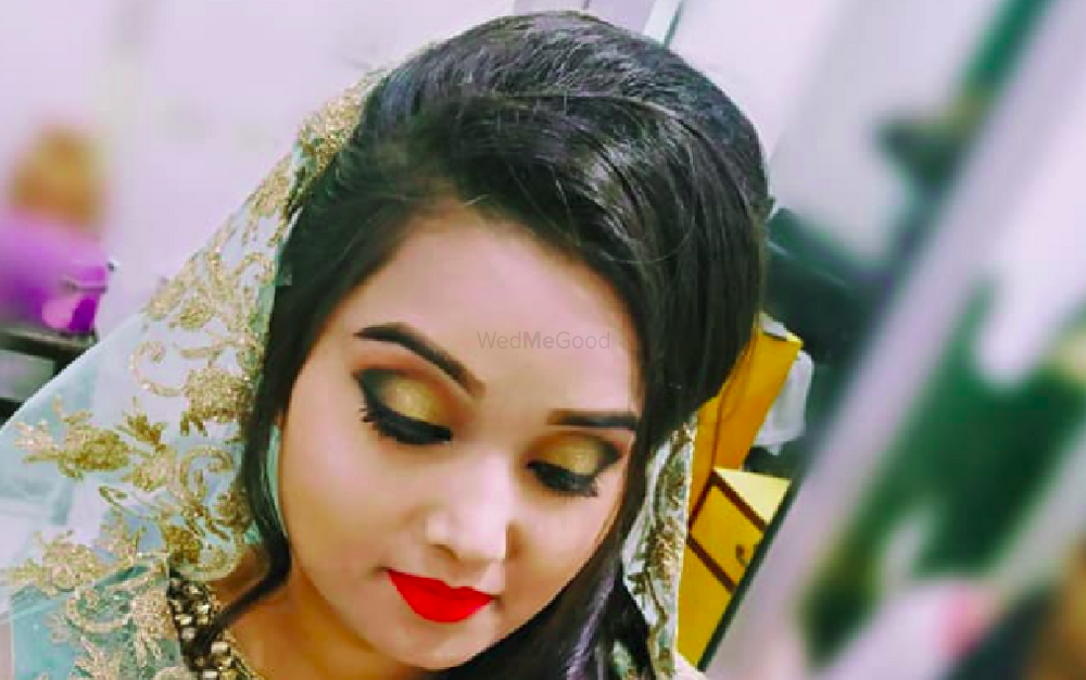 Rajni Minhas Makeup Artist