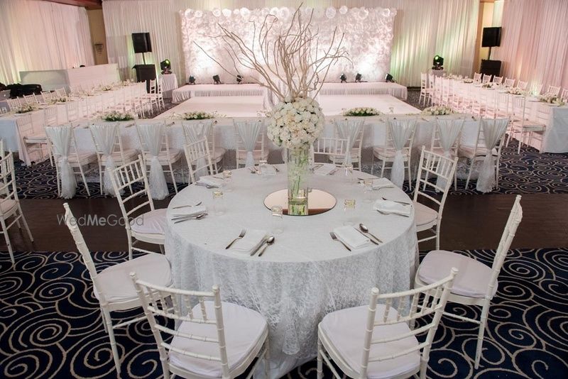 Photo By Golden Aisle Events - Decorators