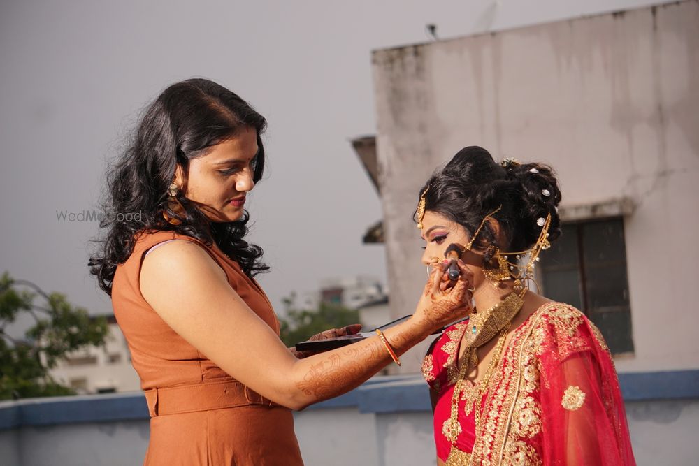 Photo By JR Makeovers - Bridal Makeup