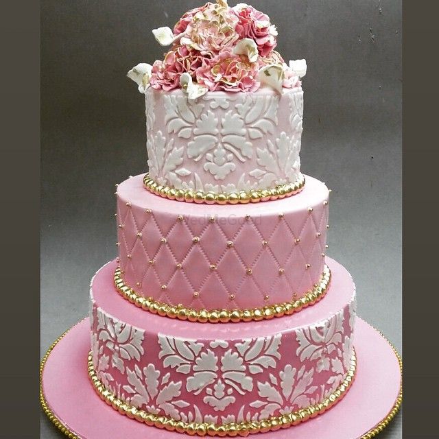 Photo By Deliciae Patisserie - Cake