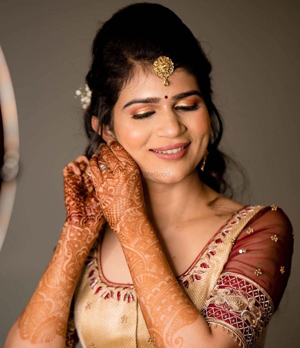 Photo By Makeovers by Sheetal - Bridal Makeup