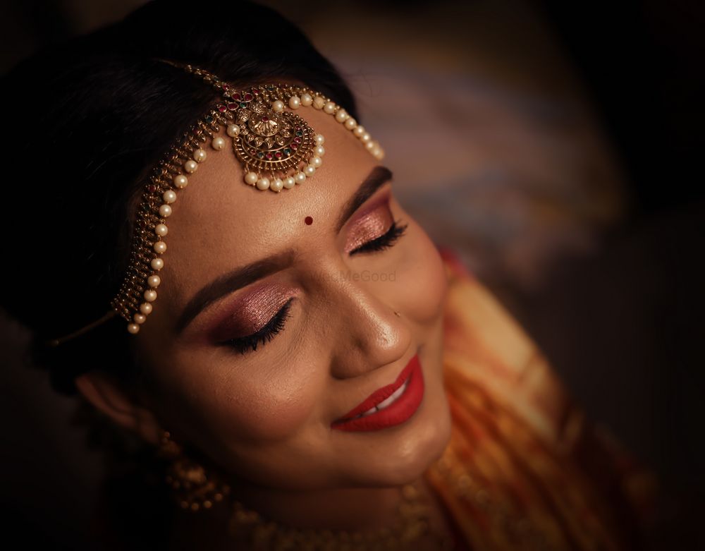 Photo By Makeovers by Sheetal - Bridal Makeup