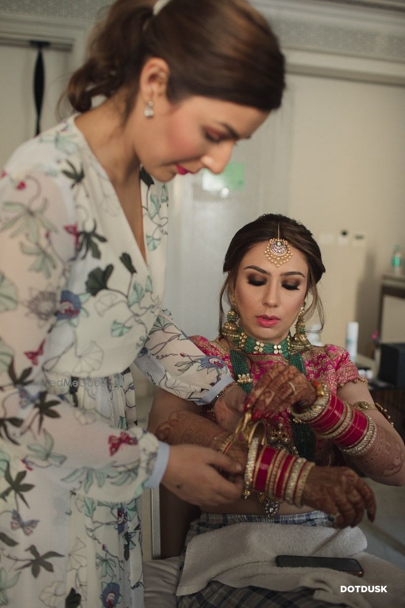 Photo By Pooja Khurana Makeovers - Bridal Makeup